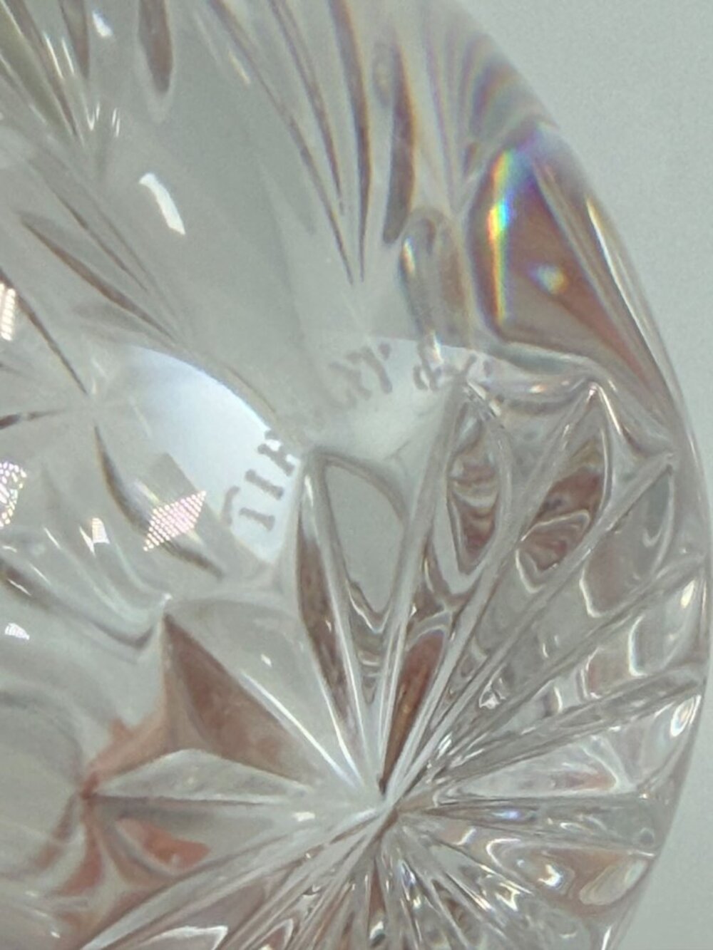 Tiffany & Co. Crystal Bud Sybil Diamond & Fan Vase 8" Cut Glass - Picture 7 of 7